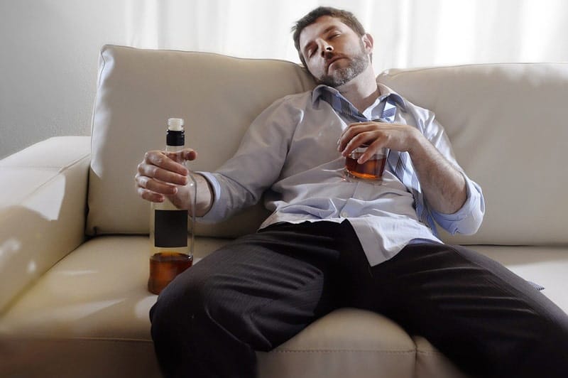 learn-the-signs-of-addiction-to-alcohol.jpg
